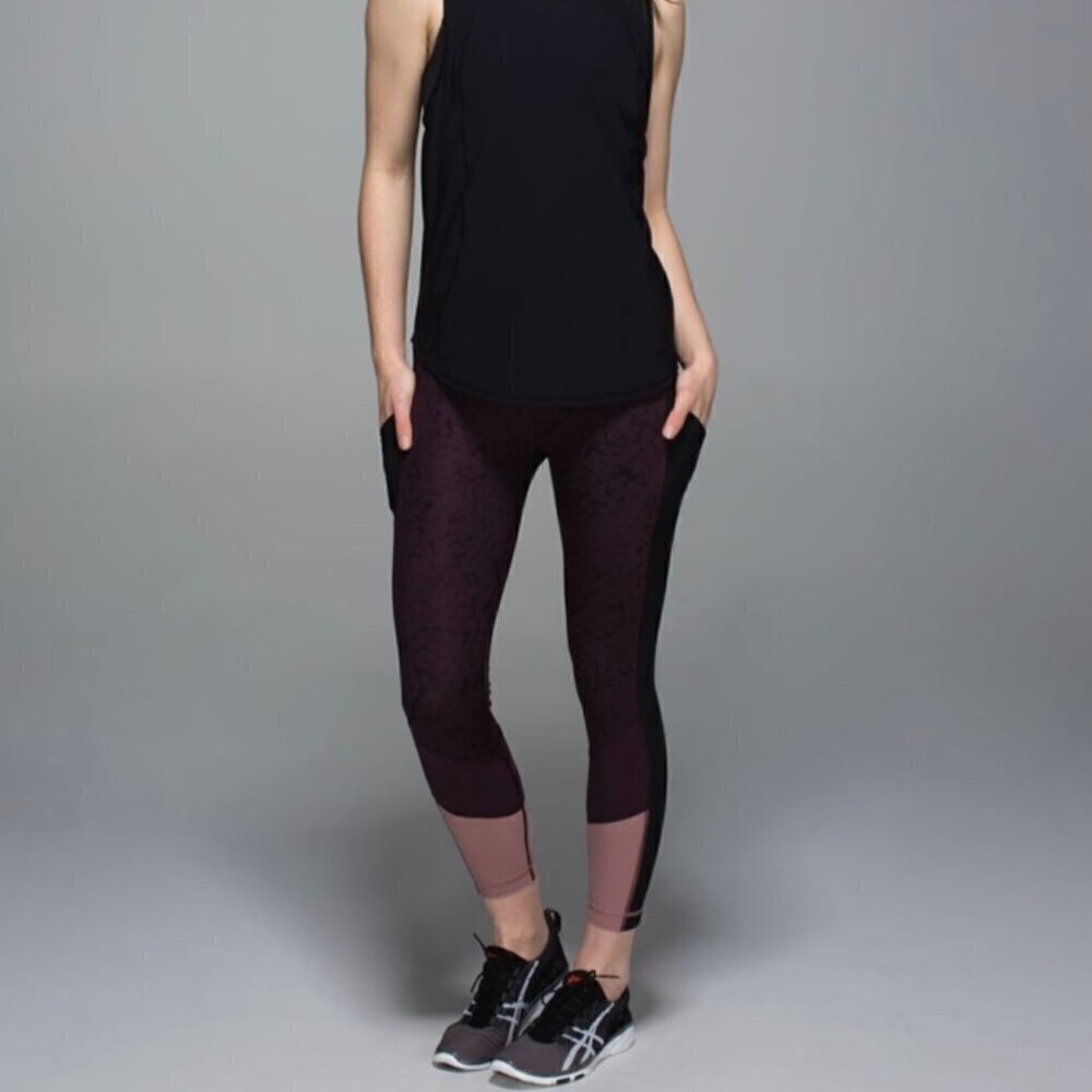 Lululemon Trail Bound 7/8 Tight *Full-On Luxtreme Star Crushed Black Cherry Blac